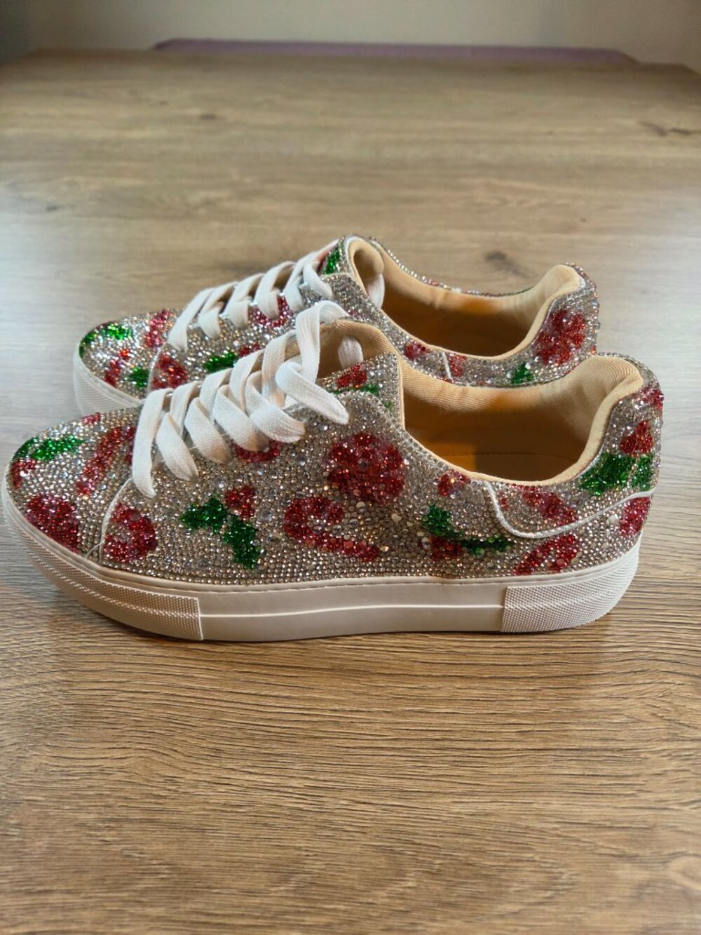 Betsey Johnson Sidny Christmas Sneakers Women Size 9.5 Holly Rhinestone Platform - Picture 4 of 12